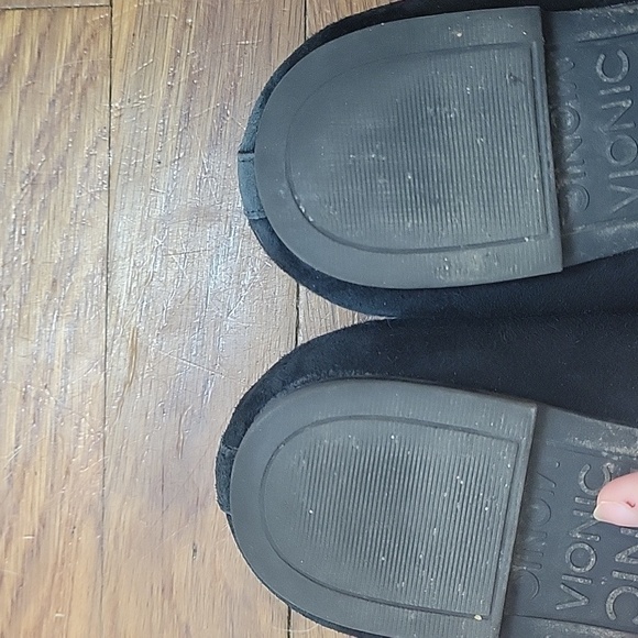 Vionic Black Suede Embroidered Slip On Smoking Loafer-Size 8.5 - Picture 10 of 13